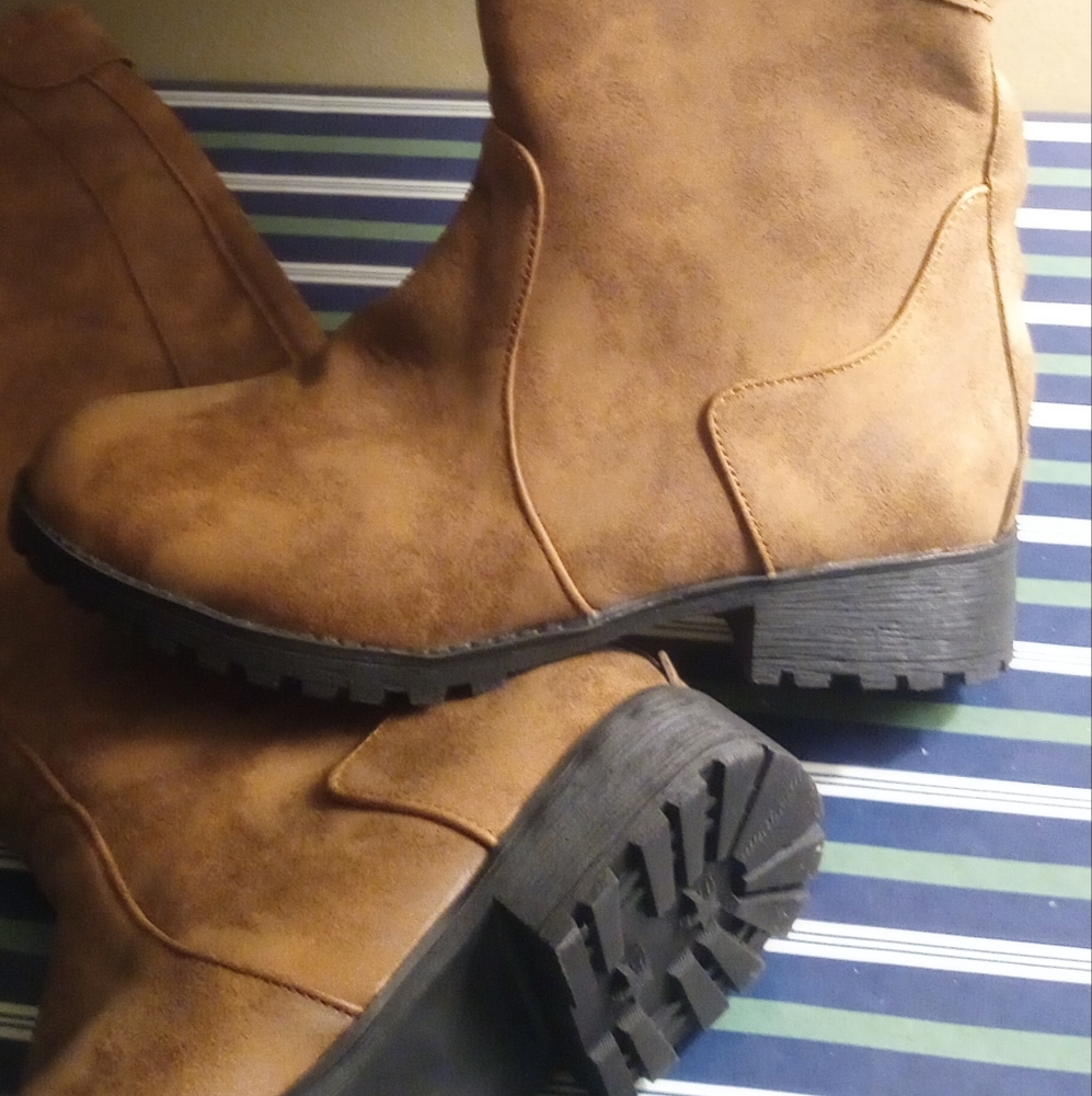 Ladies Boots